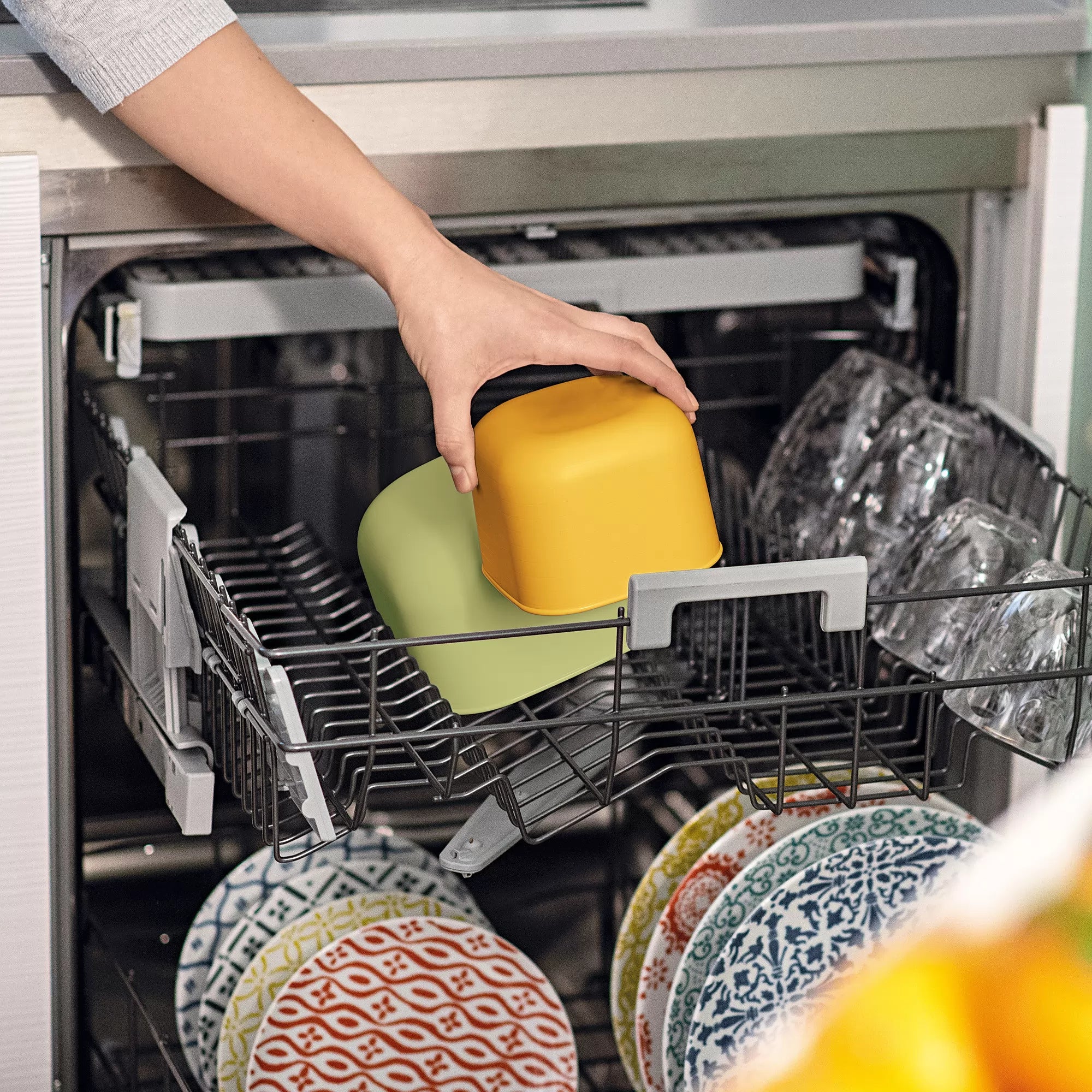 L STORE&MORE - Deep airtight fridge/freezer/microwave containers Avocado Green 2800cc - Inhomebuy