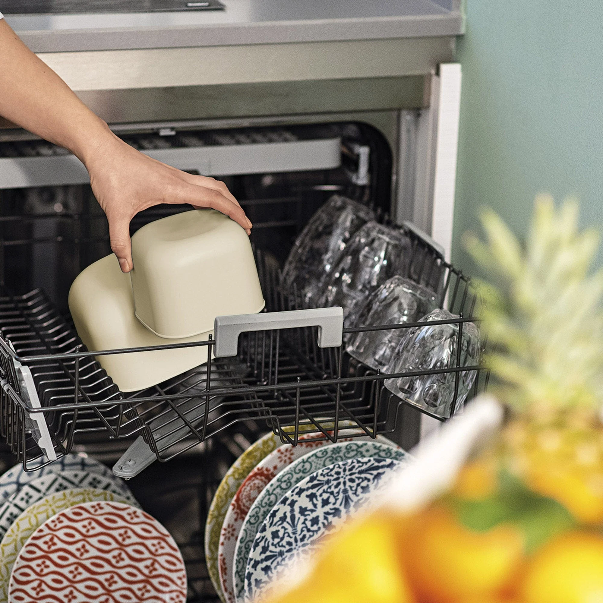 L TORE&MORE - Shallow airtight fridge/freezer/microwave containers 1900cc Clay - Inhomebuy