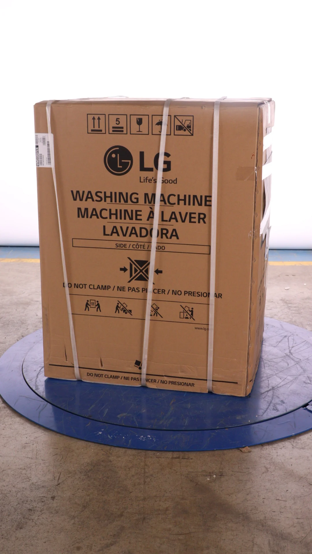 LG 5.2 CU FT. GRAPHITE STEEL FRONT LOAD WASHER WITH TURBOWASH TECHNOLOGY - WM5500HVA - Inhomebuy