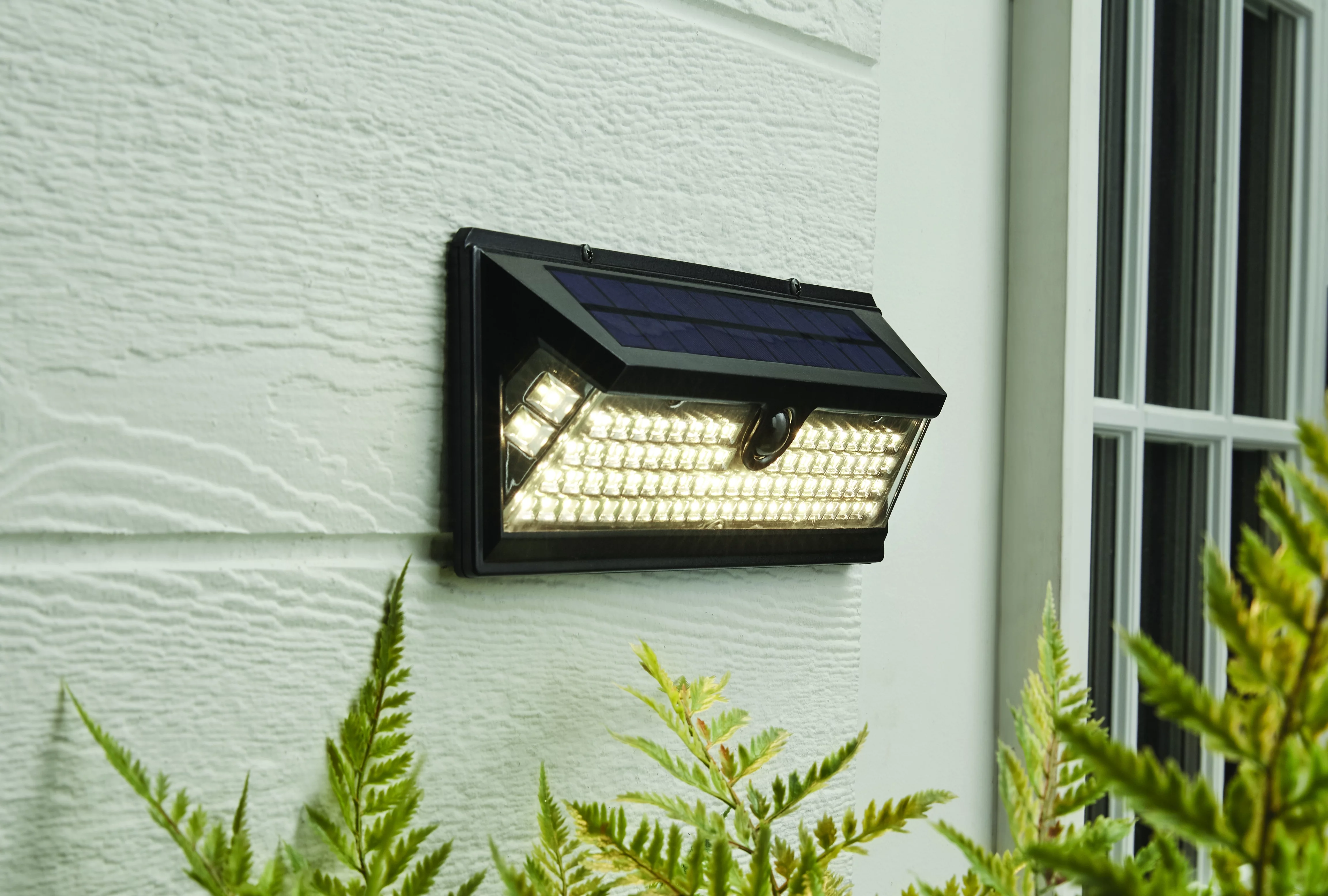 Hyper Tough 2400 Lumen Solar Motion Activated LED Path Light - Inhomebuy