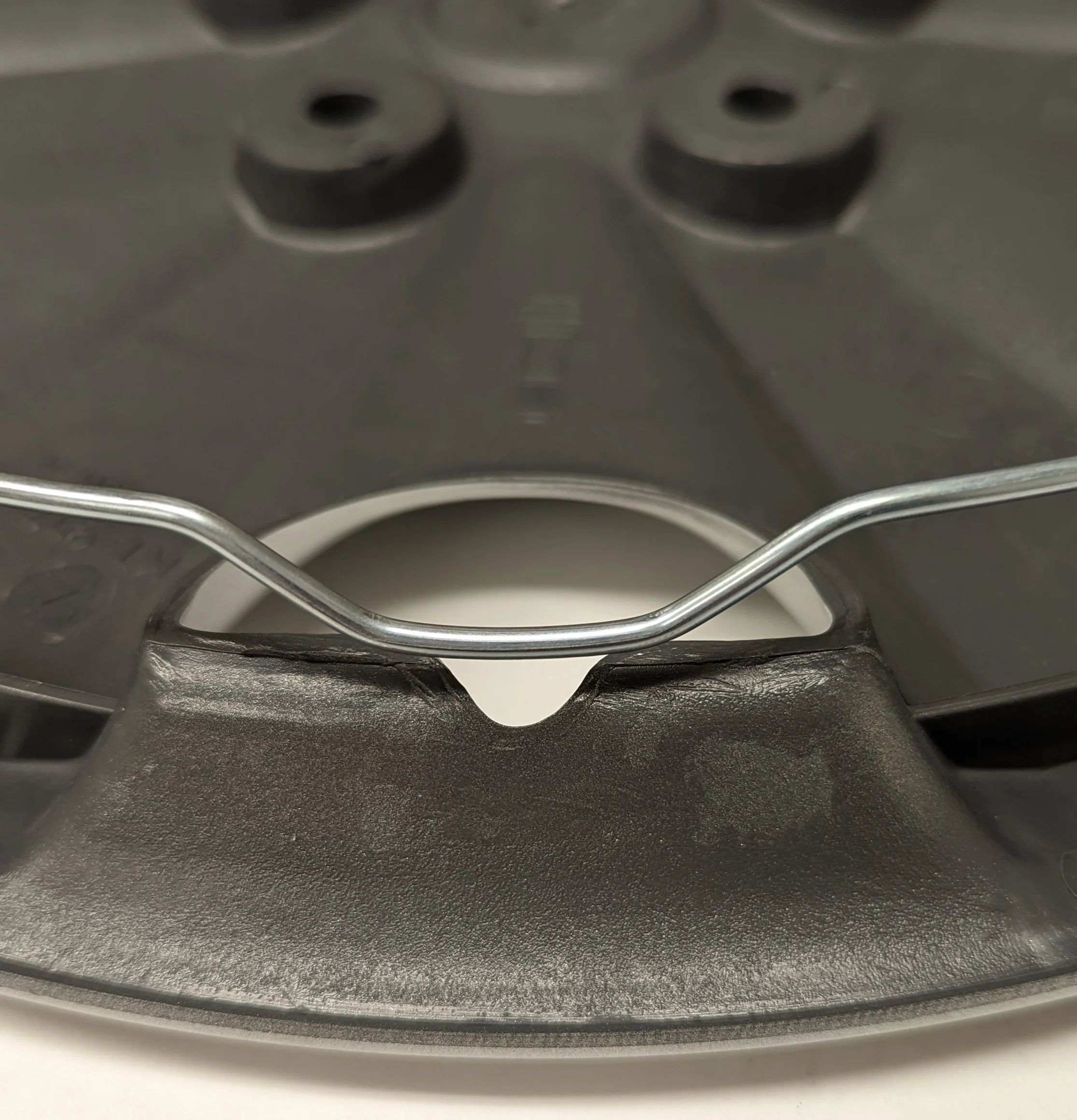 15-inch Wheel Cover, Silver Allly Finish, Auto Drive Brand, ABS Plastic Material, Mfg Part No. KT957-15SL - Inhomebuy