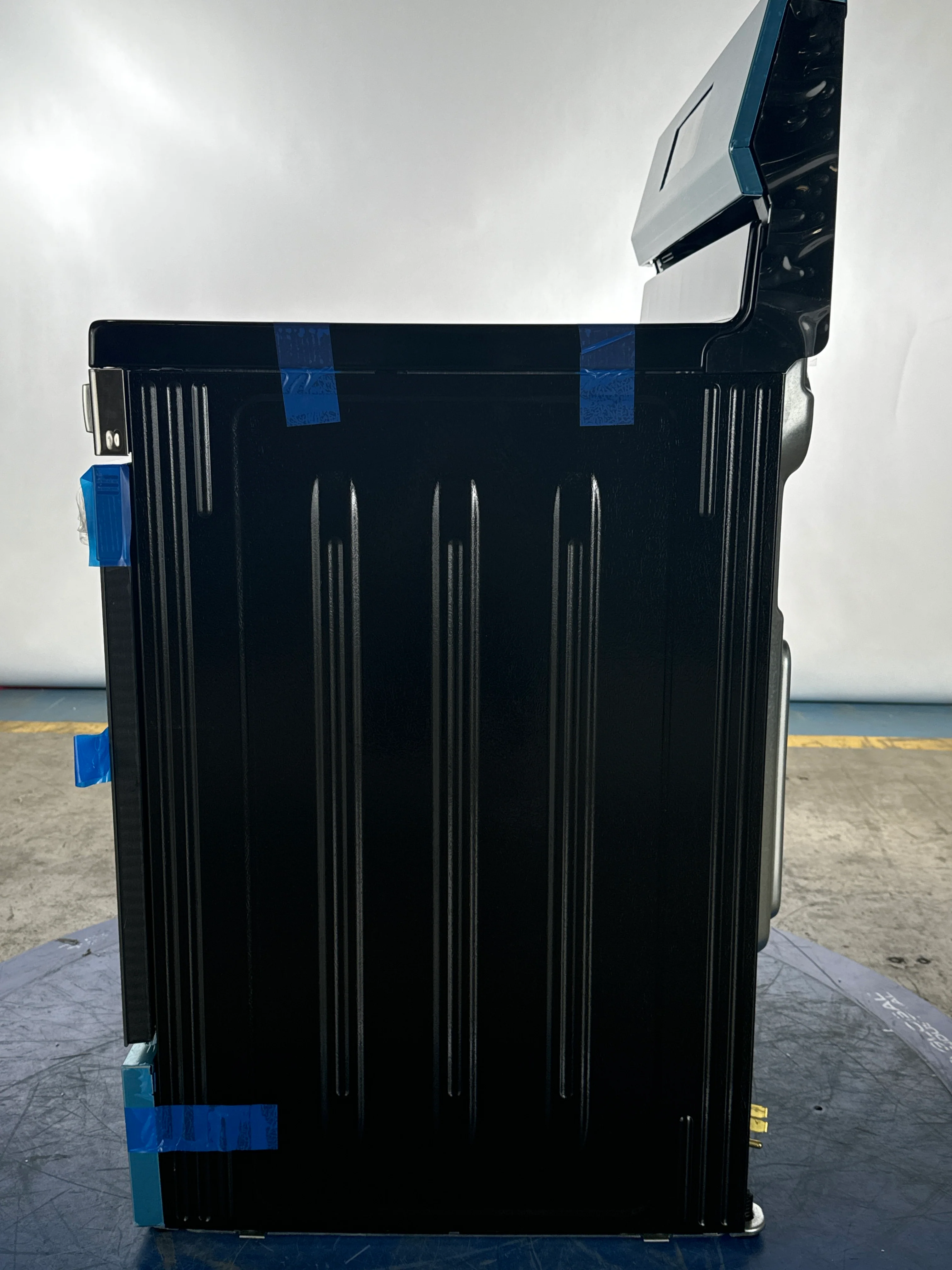 FRIGIDAIRE 30 IN 5.3 CU FT. ELECTRIC FREESTANDING RANGE WITH EVENTEMP COOKTOP - FCRE306CAS - Inhomebuy