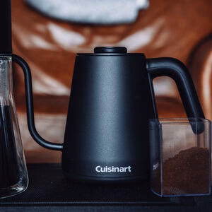 Cuisinart Cordless Gooseneck Kettle: 1.0L, 1200W, Variable temperature 140°-212°F, s/s body w/matte black finish | GK-1C - Inhomebuy