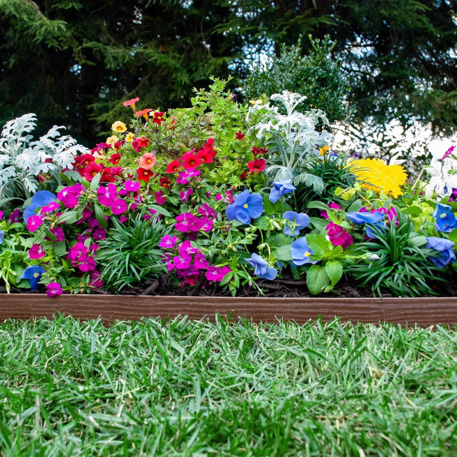 EasyFlex Tall Wall No-Dig Landscape Edging with Anchoring Spikes 2.5 in. Tall Straight Top Plastic Garden Border with Woodgrain Texture - Inhomebuy