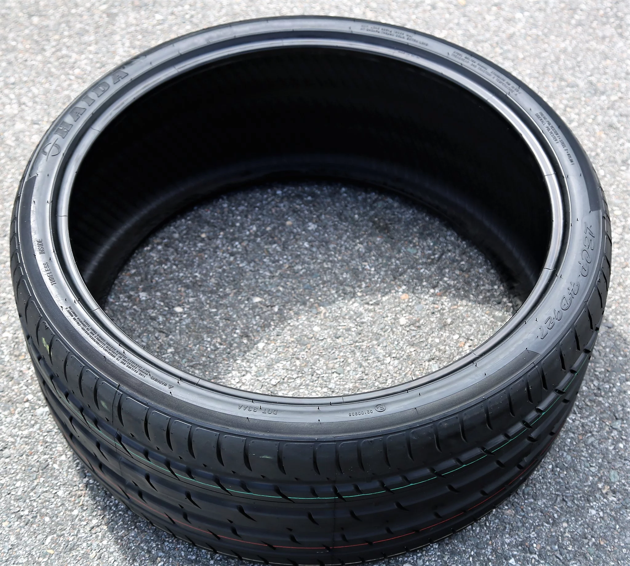 Haida HD927 265/40R21 ZR 105W XL High Performance Tire - Inhomebuy