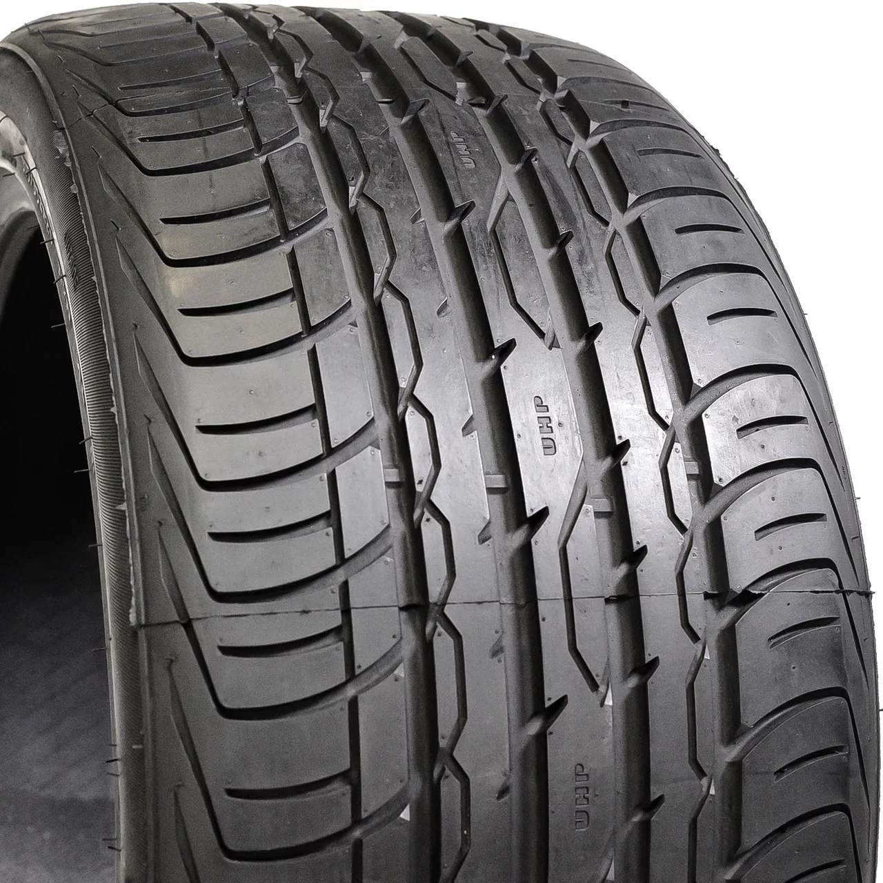Zenna AP250 215/75R17.5 135/133J - Inhomebuy