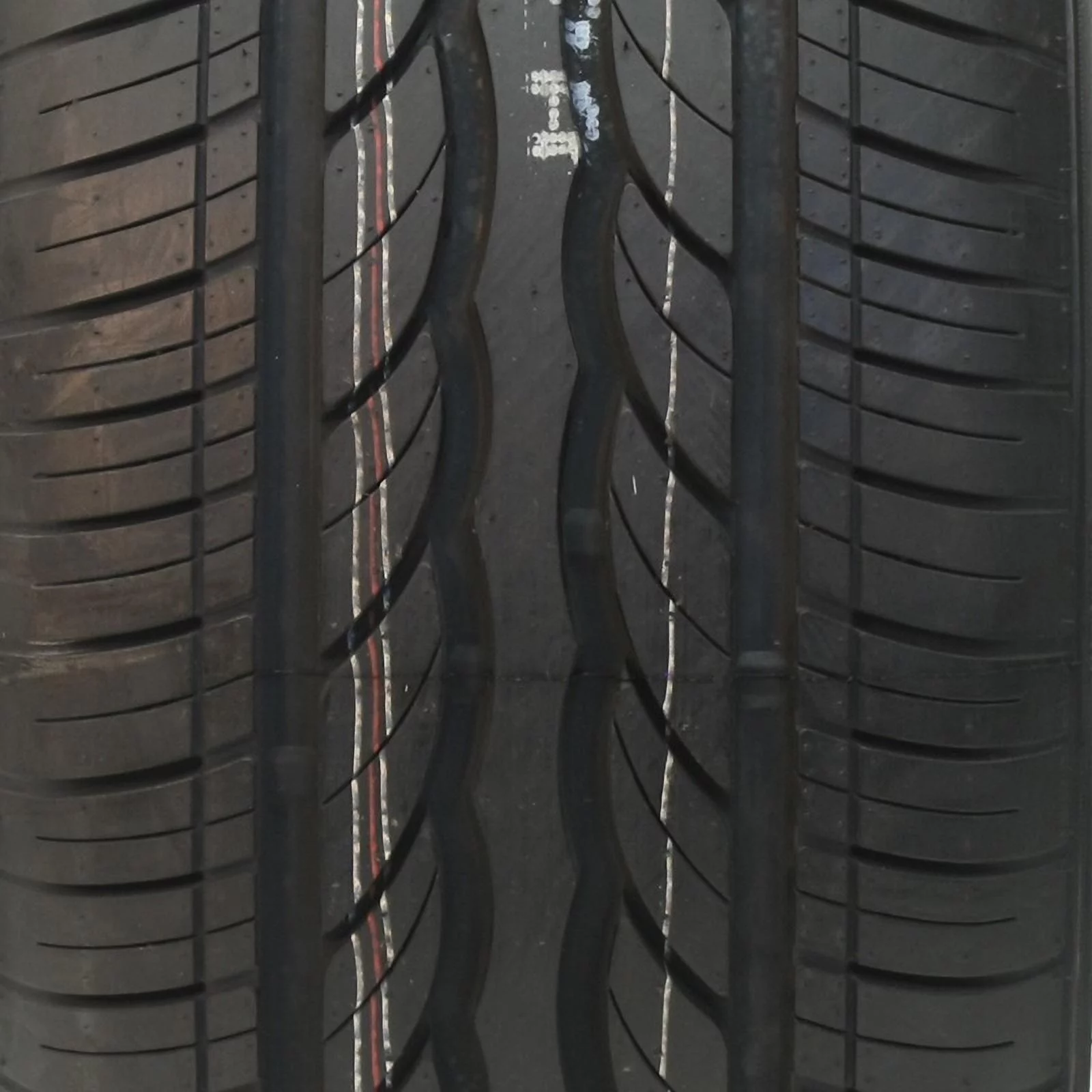 Crosswind All-Season UHP 225/40R18 92W XL Passenger Tire - Inhomebuy