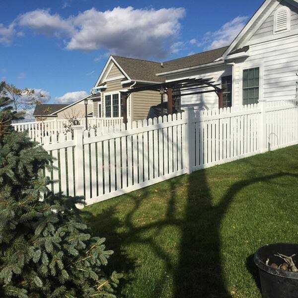 Weatherables Pembroke H White Vinyl Privacy Fence Gate Kit - Inhomebuy