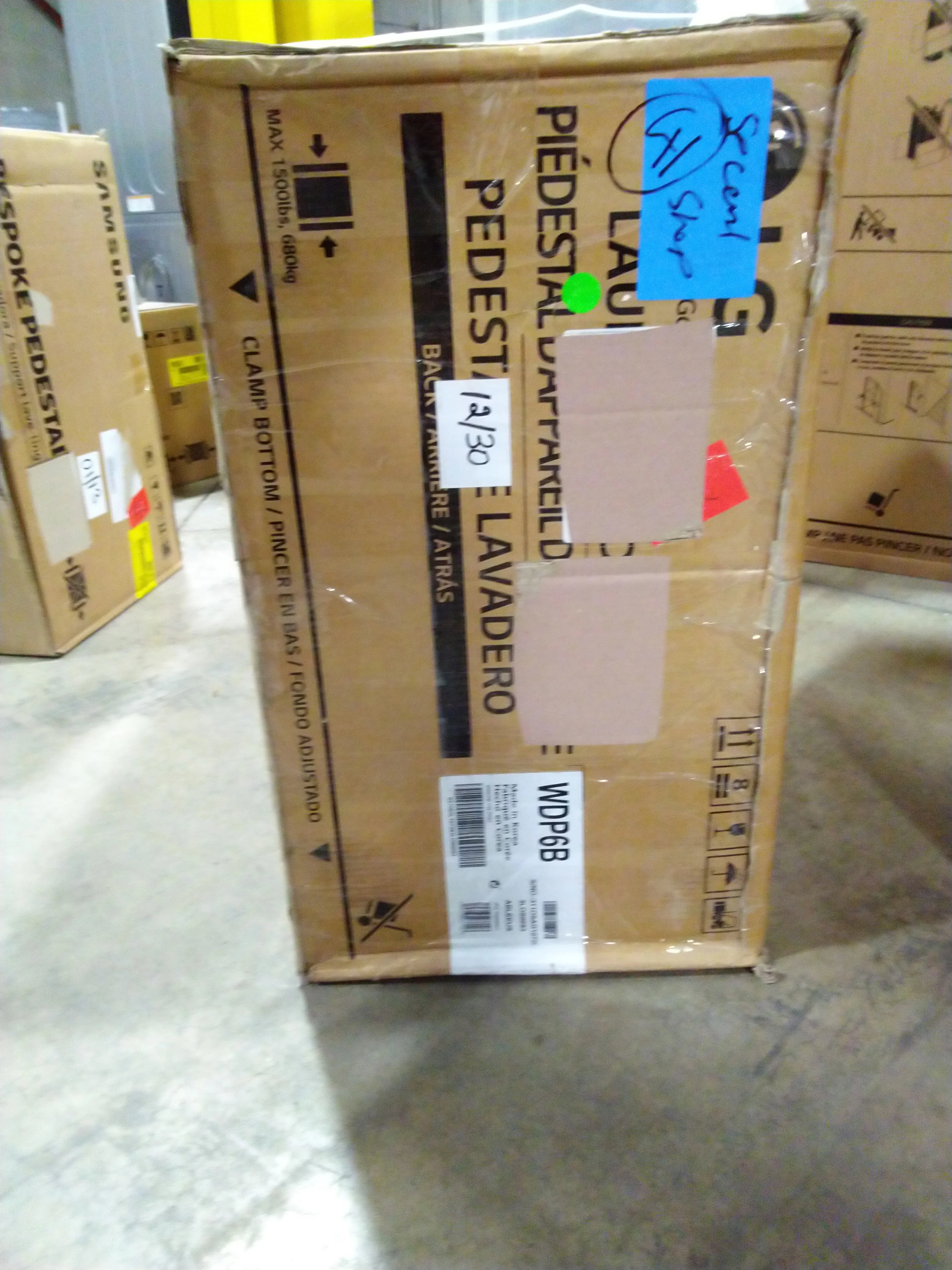 LG WD300CB 27IN BLK PEDESTAL - Inhomebuy