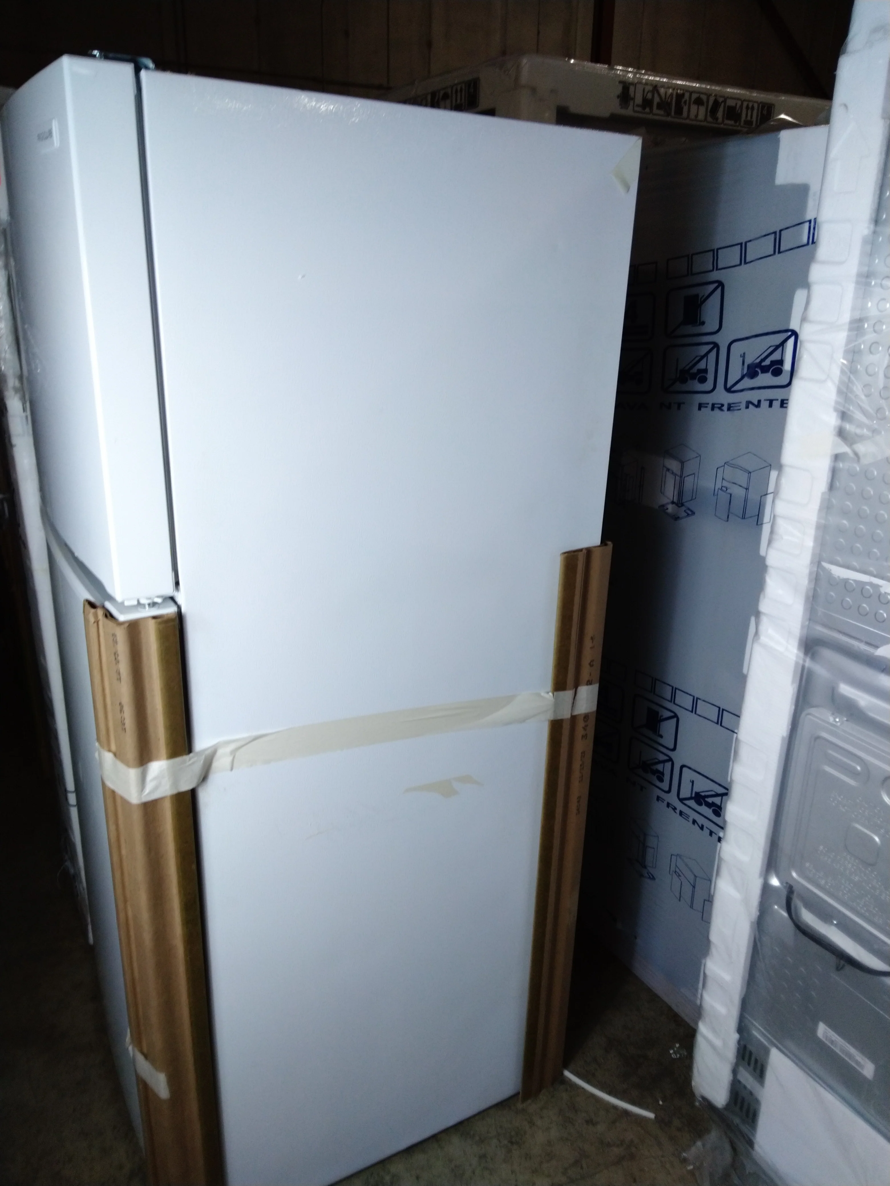 Frigidaire 30in. 18.3 cu. ft. Stainless Steel Top Freezer Refrigerator - FFTR1835VS - Inhomebuy