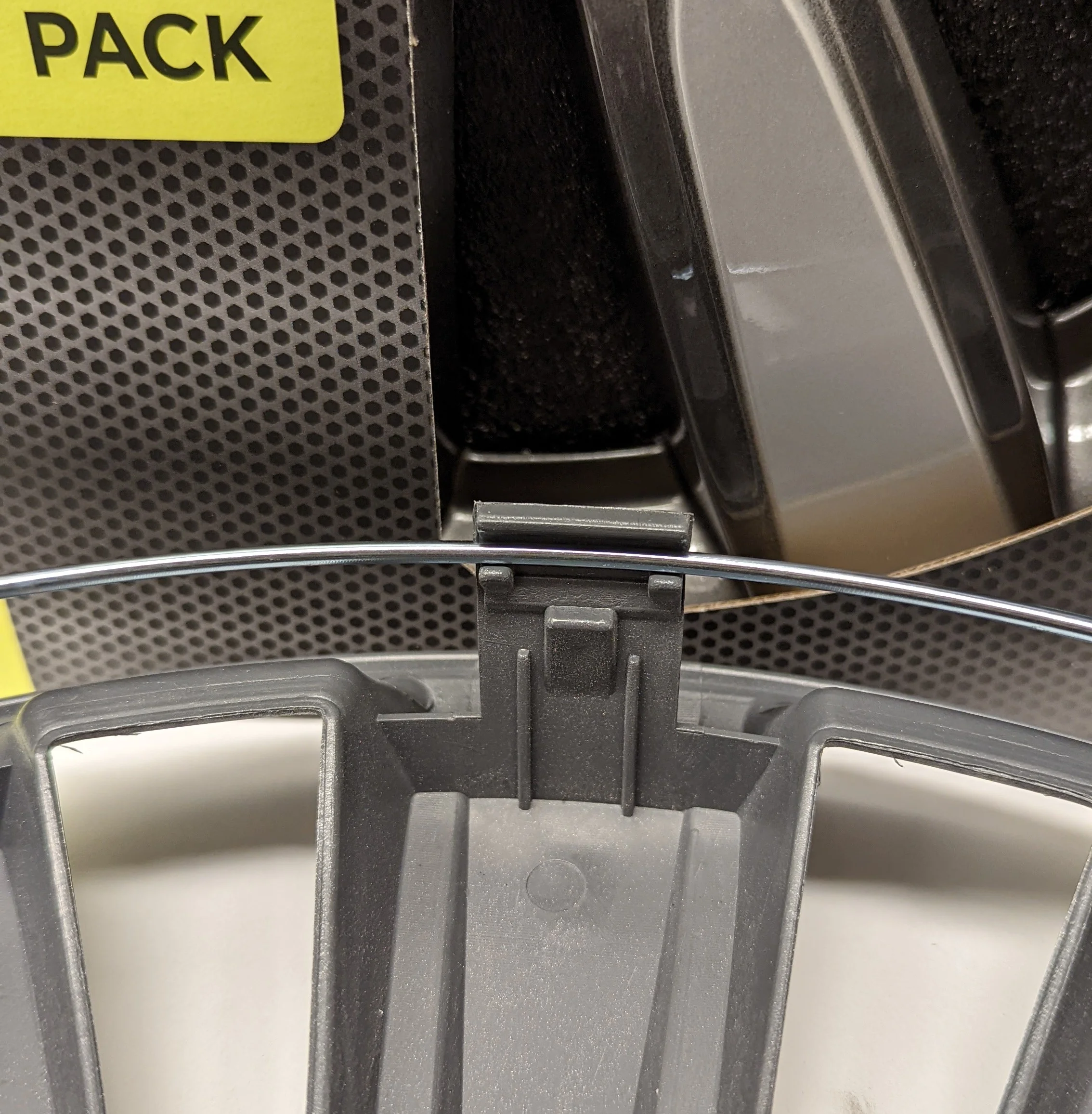 15-in Wheel Cover in Silver and Charcoal Finish, Auto Drive Brand, Manufacturer Part Number KT1011-15S/CHR - Inhomebuy