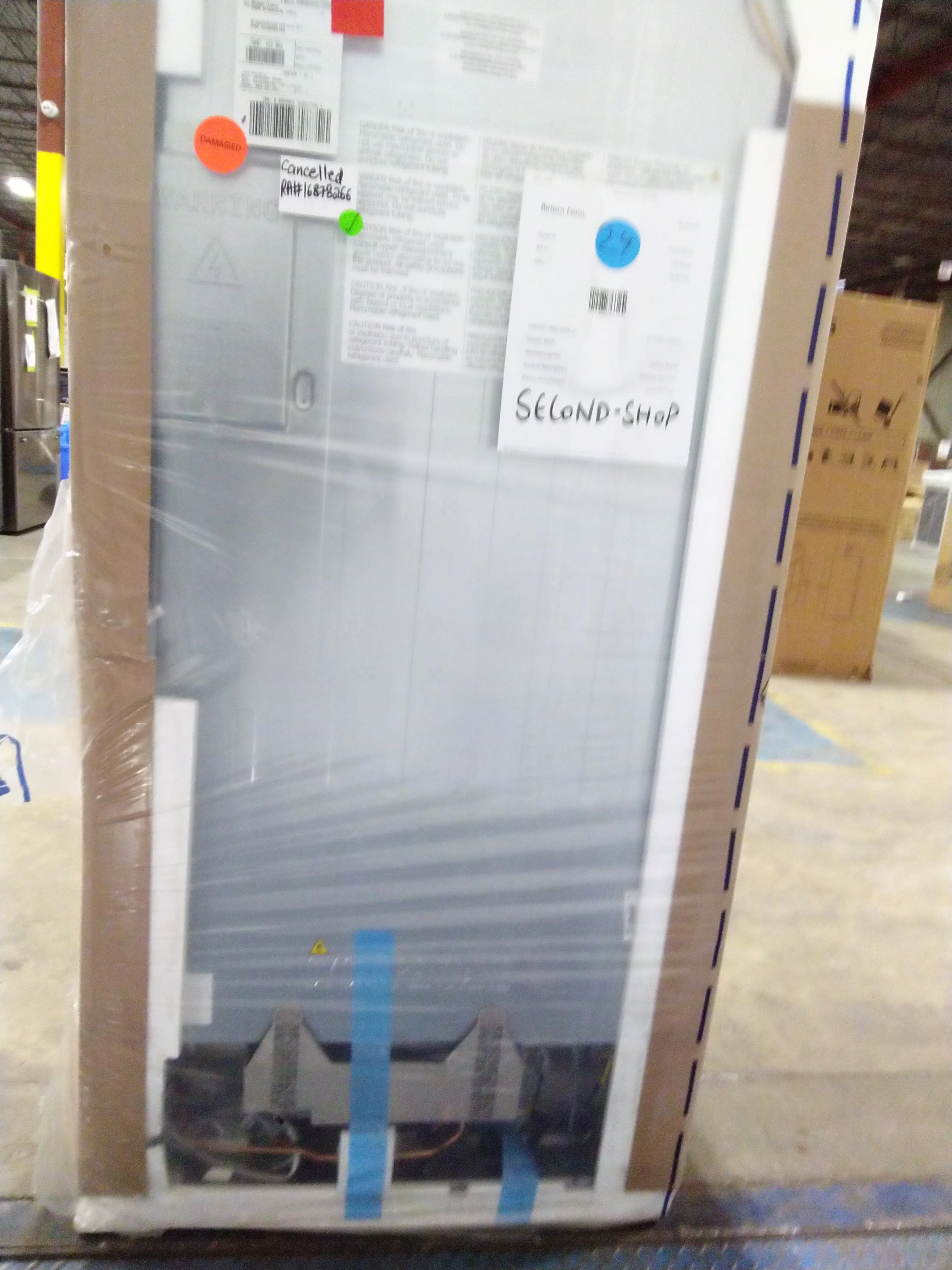 FRIGIDAIRE 31.5 IN. 17.6 CU FT. STAINLESS STEEL COUNTER-DEPTH FRENCH DOOR REFRIGERATOR - FRFG1723AV - Inhomebuy