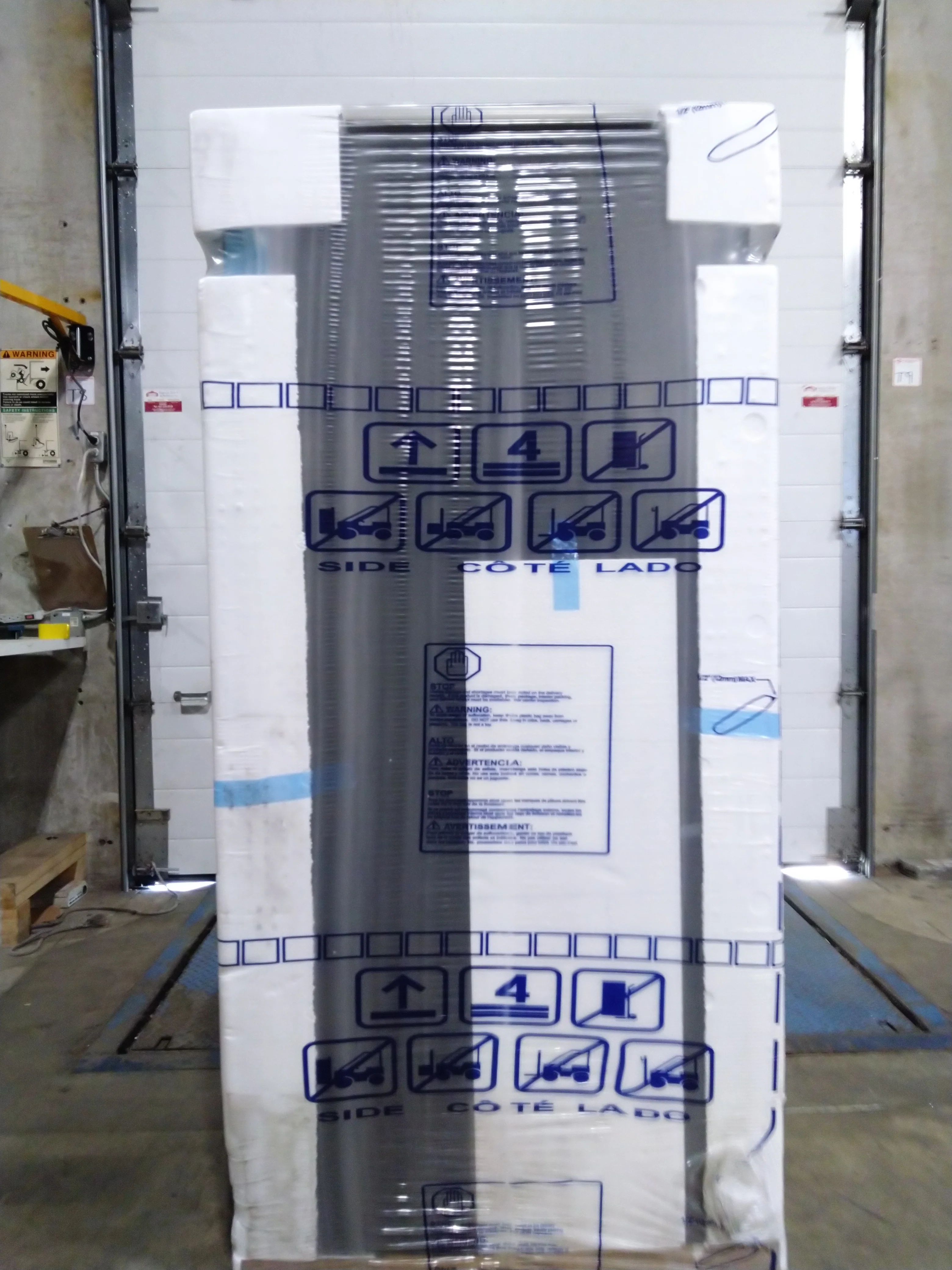 FRIGIDAIRE 30IN. 20 CU FT. TOP FREEZER REFRIGERATOR WITH AUTO-CLOSE DOORS - FFHT2045VS - Inhomebuy