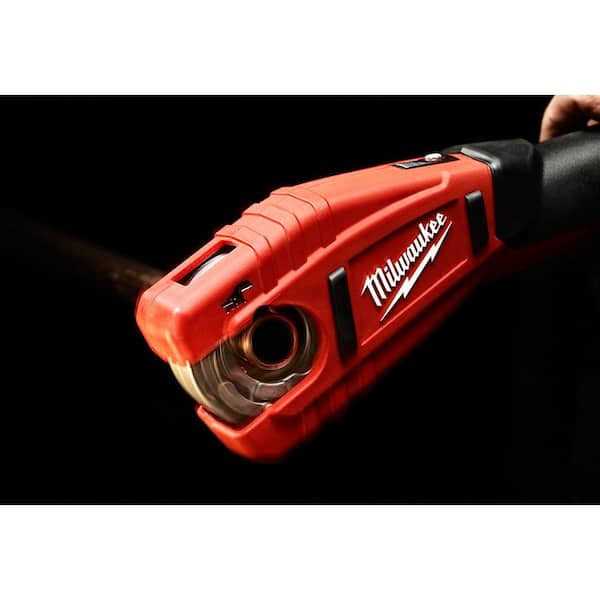 Milwaukee M12 12-Volt Lithium-Ion Cordless 9 GPM 0 HP Submersible Stick Water Transfer Pump w/M12 4.0Ah Batt and Charger - Inhomebuy