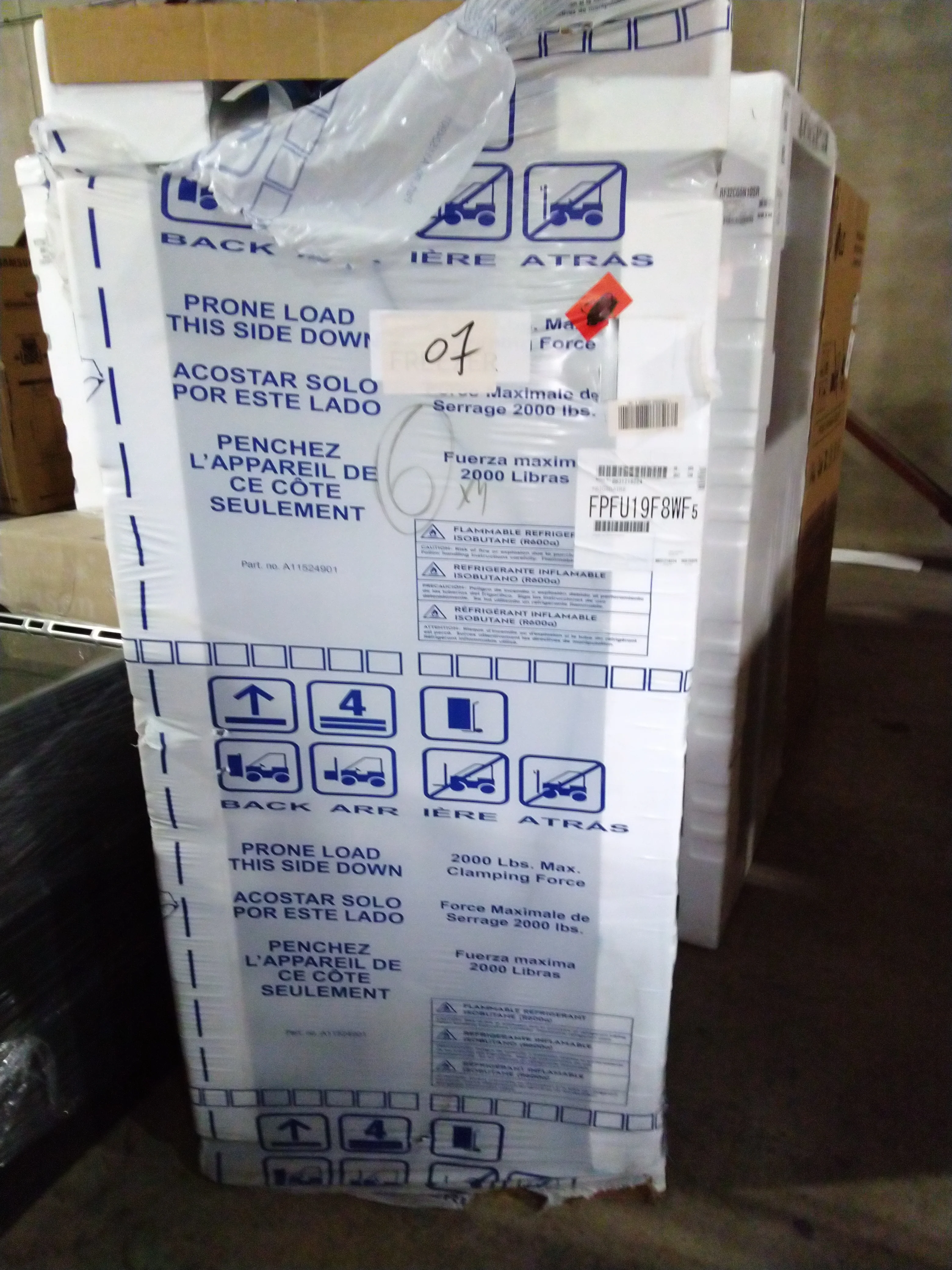 FRIGIDAIRE PROFESSIONAL 33 IN. 19 CU. FT. STAINLESS STEEL SINGLE DOOR ALL REFRIGERATOR - FPRU19F8WF - Inhomebuy