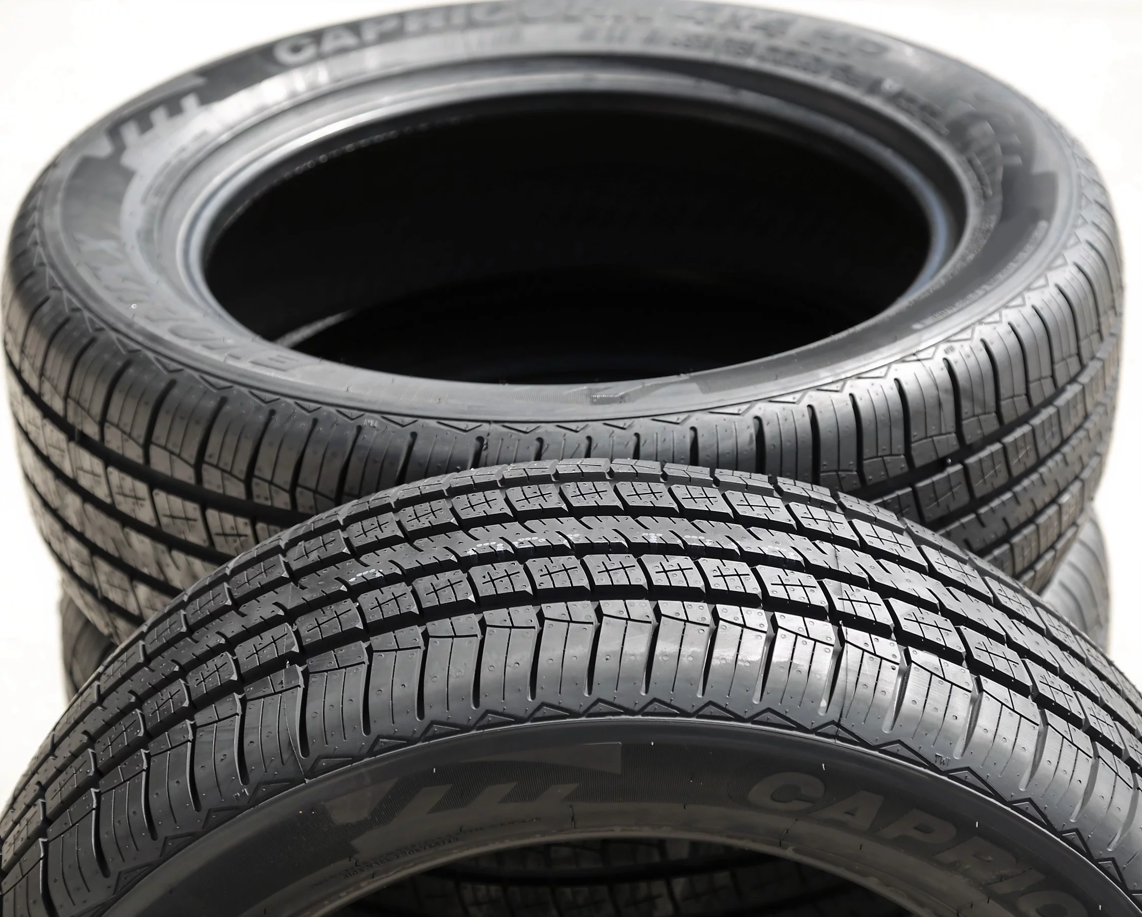 Tire Evoluxx Capricorn 4X4 HP 255/60R19 109H AS A/S Performance - Inhomebuy