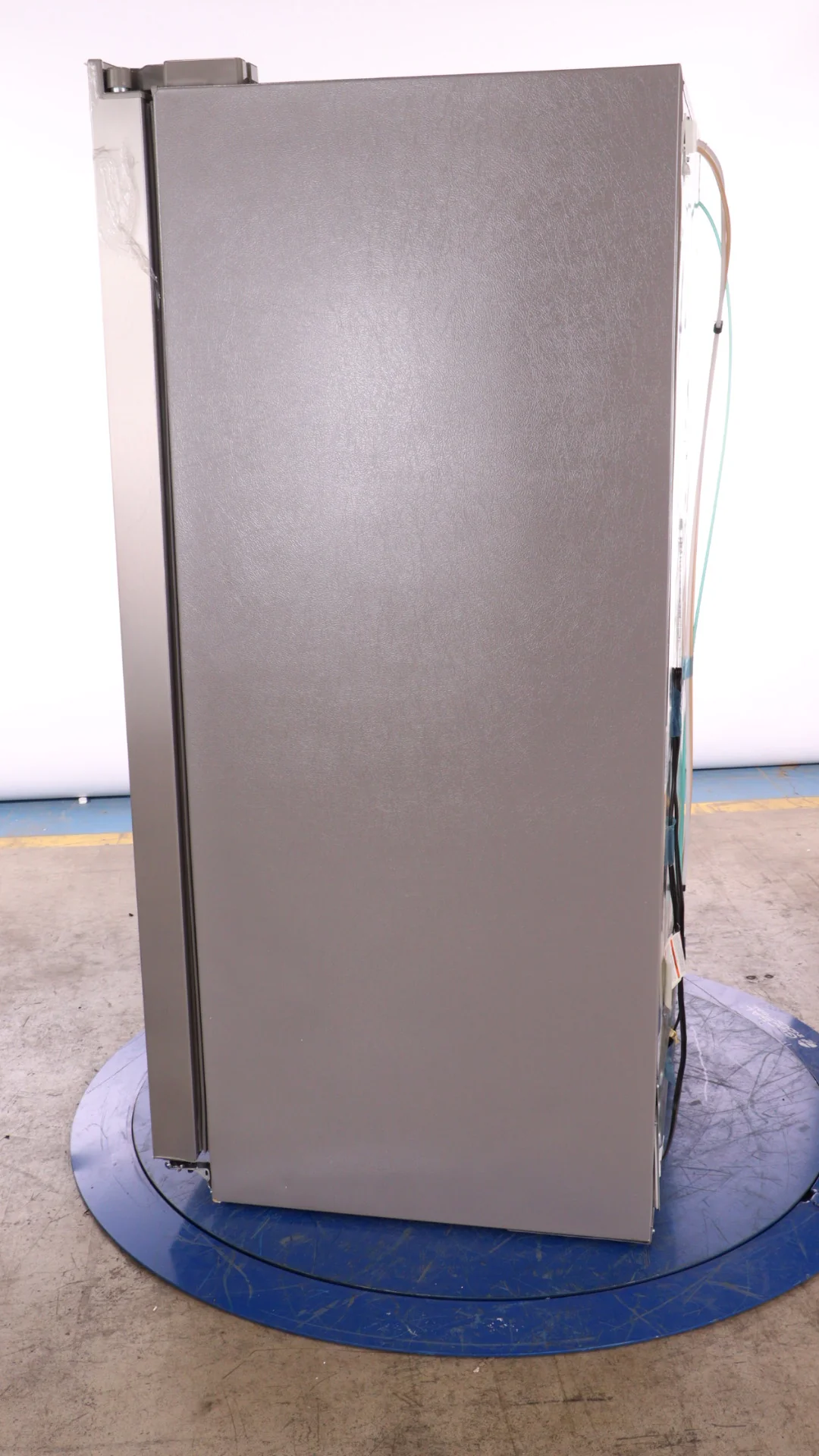 FRIGIDAIRE 36 IN 25.6 CU FT. STAINLESS STEEL SIDE-BY-SIDE REFRIGERATOR WITH EXTERIOR WATER AND ICE D - Inhomebuy