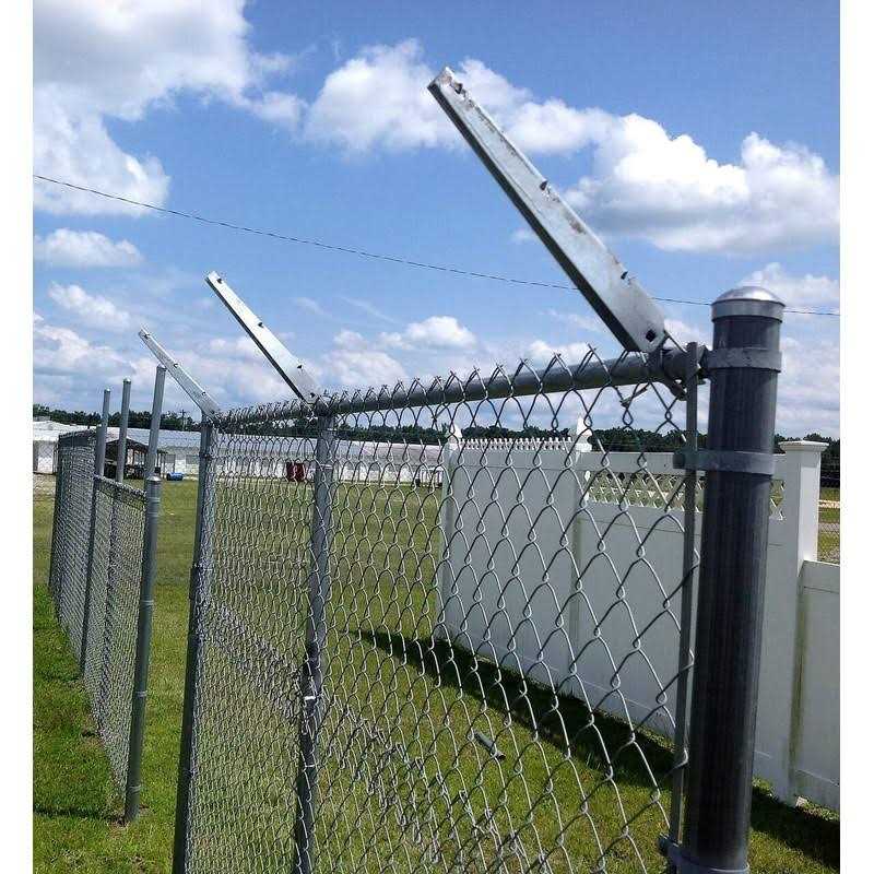 Extend-An-Arm Barbed Wire / Barbwire Arm Extensions for Chain Link Fence - Inhomebuy