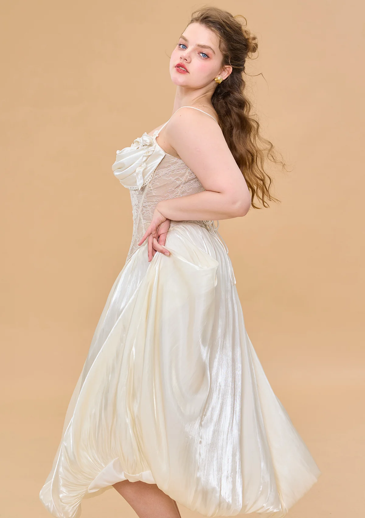 Curve & Plus White Butterfly Flora Skirt - Inhomebuy