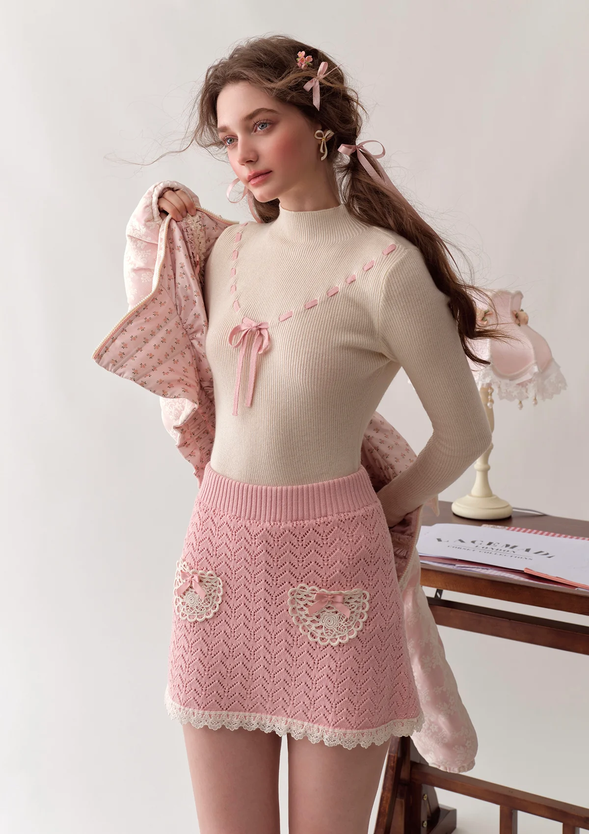 Strawberry Post Office Knit Bottom Shirt - Inhomebuy