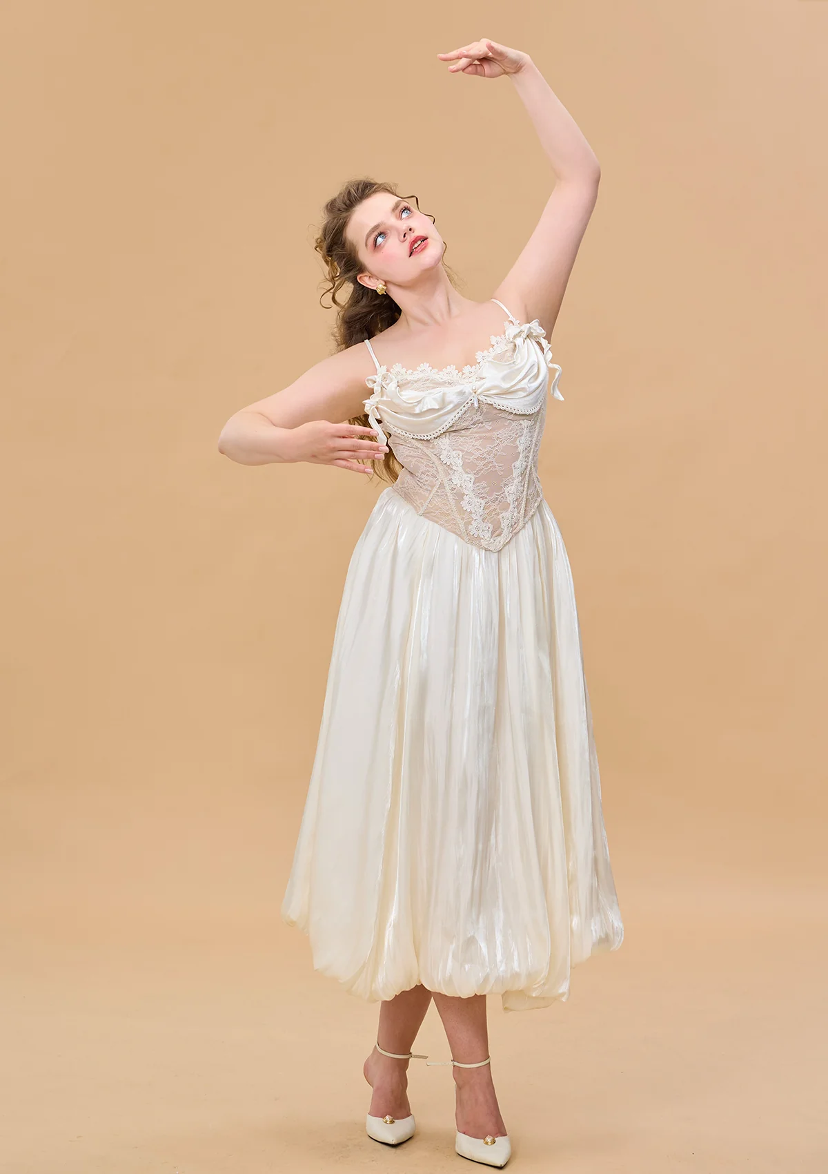 Curve & Plus White Butterfly Flora Skirt - Inhomebuy