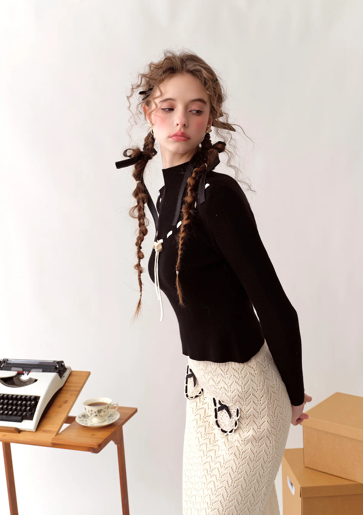 Strawberry Post Office Knit Bottom Shirt - Inhomebuy